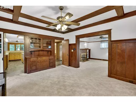 Living - 3678 W Powell Loop, Gresham, OR 97030 photo 3 of 5