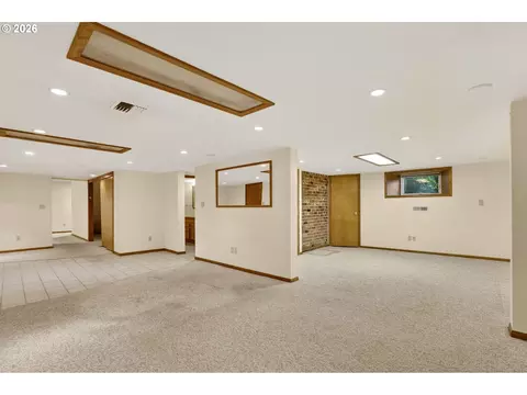 Living - 3678 W Powell Loop, Gresham, OR 97030 photo 5 of 5