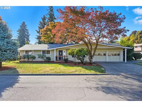 255 Macarthur St, Saint Helens, OR 97051