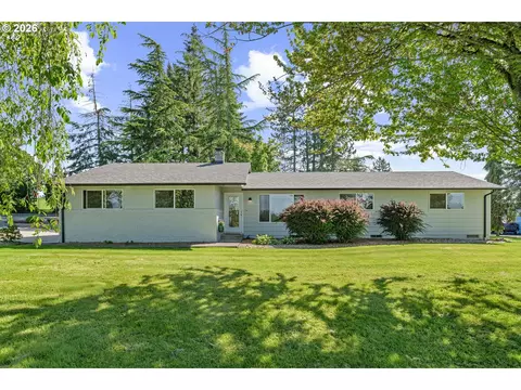 9831 Marquam Cir, Molalla, OR 97038