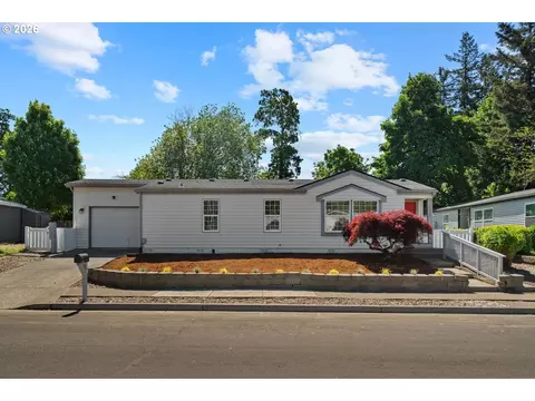 19324 Spring Valley Dr, Oregon City, OR 97045