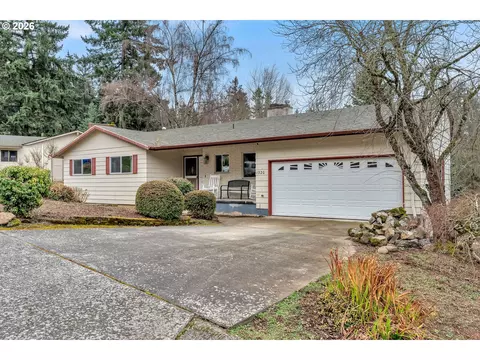 Other - 1320 SW 31st St, Gresham, OR 97080 photo 2 of 12