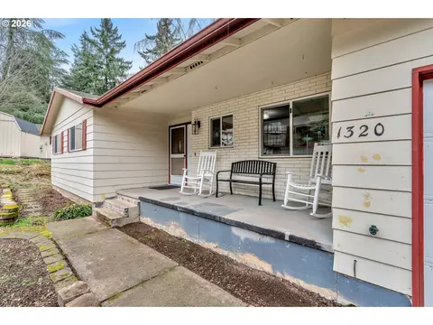 Exterior - 1320 SW 31st St, Gresham, OR 97080 photo 1 of 11