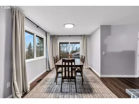 Dining - 1320 SW 31st St, Gresham, OR 97080 photo 1 of 2