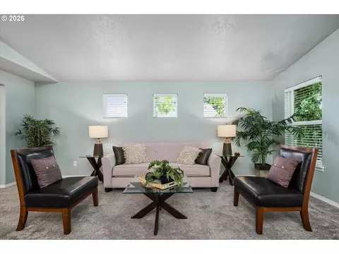Living - 4868 Glacier Dr, Springfield, OR 97478 photo 3 of 3