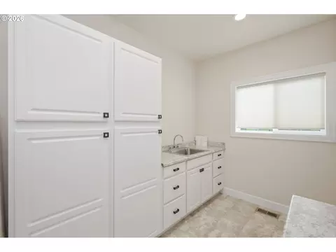 106 Hansen Ln, Eugene, OR 97404 photo 26