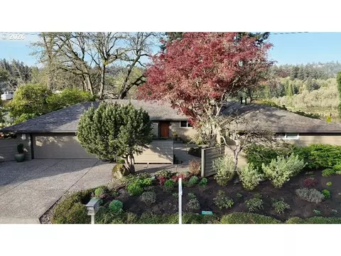 2320 SE Mulberry Dr, Milwaukie, OR 97267