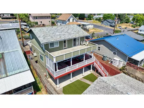 247 NE Washington St, White Salmon, WA 98672