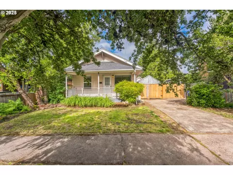 7031 SE 84th Ave, Portland, OR 97266