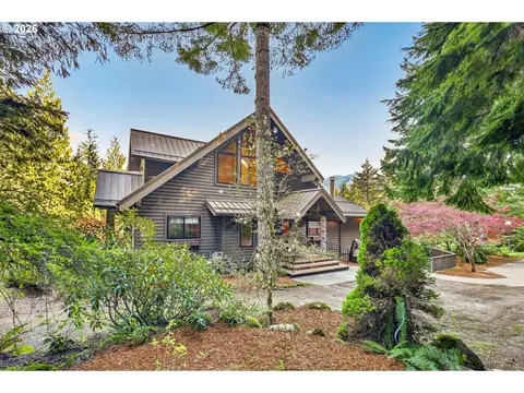 Exterior - 18685 E Aschoff Rd, Rhododendron, OR 97049 photo 14 of 15