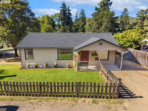 1678 SE Deer Creek Dr, Roseburg, OR 97470