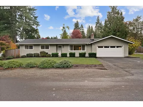 3910 Calaroga Cir, West Linn, OR 97068