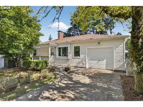1022 SE 112th Ave, Portland, OR 97216