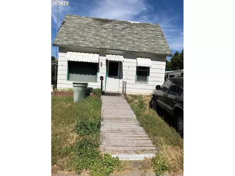 1209 Chestnut St, Milton Freewater, OR 97862