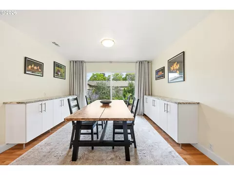 Dining - 595 Dartmoor Dr, Eugene, OR 97401 photo 1 of 1