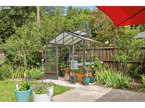 Other - 595 Dartmoor Dr, Eugene, OR 97401 photo 13 of 14