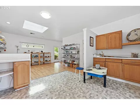Other - 595 Dartmoor Dr, Eugene, OR 97401 photo 8 of 14