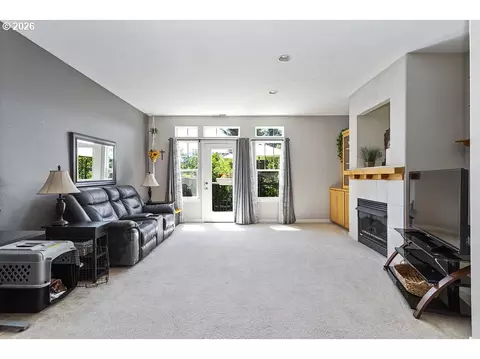Living - 2508 NW 2nd Ter, Gresham, OR 97030 photo 1 of 3