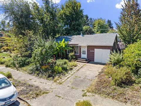 View/Area - 1572 Wilson Ct, Eugene, OR 97402 photo 1 of 8