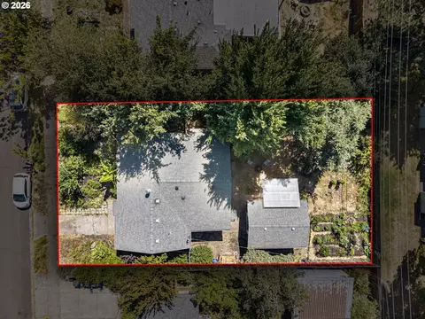 View/Area - 1572 Wilson Ct, Eugene, OR 97402 photo 8 of 8