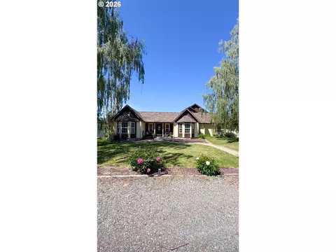 800 E St, Baker City, OR 97814
