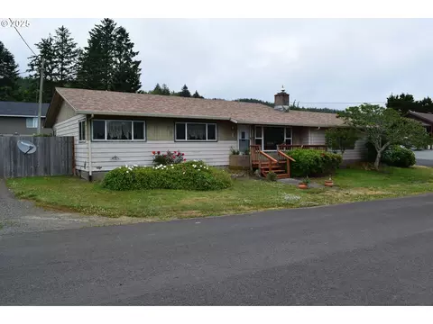 204 Birch Ave, Garibaldi, OR 97118