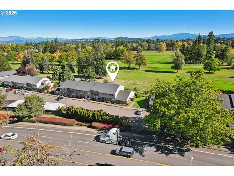 View/Area - 1302 NE Hogan Dr #169, Gresham, OR 97030 photo 4 of 7