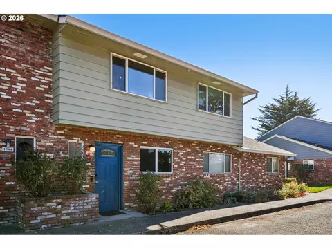 Exterior - 1302 NE Hogan Dr #169, Gresham, OR 97030 photo 3 of 7