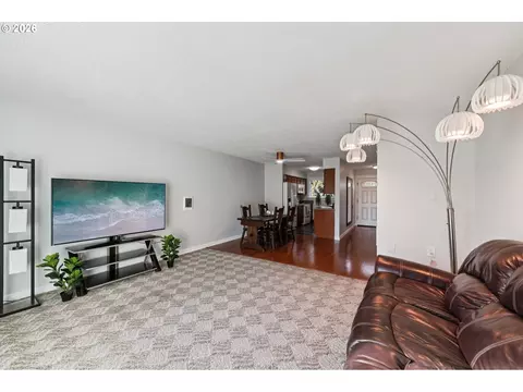 Living - 1302 NE Hogan Dr #169, Gresham, OR 97030 photo 1 of 5