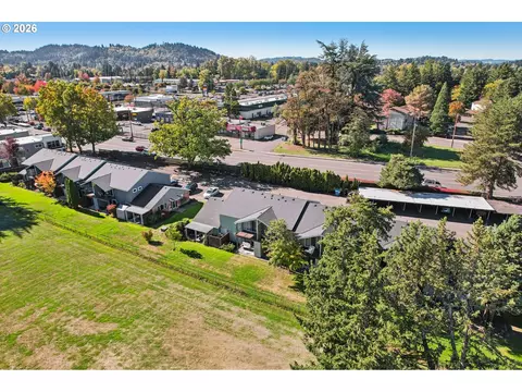 View/Area - 1302 NE Hogan Dr #169, Gresham, OR 97030 photo 7 of 7