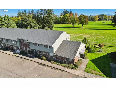 View/Area - 1302 NE Hogan Dr #169, Gresham, OR 97030 photo 3 of 7