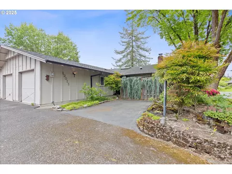12011 SW Camden Ln, Beaverton, OR 97008