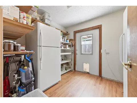 Other - 2281 Blackburn St, Eugene, OR 97405 photo 2 of 8