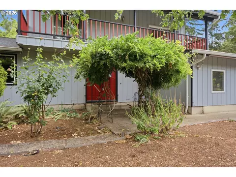 Exterior - 2281 Blackburn St, Eugene, OR 97405 photo 2 of 11