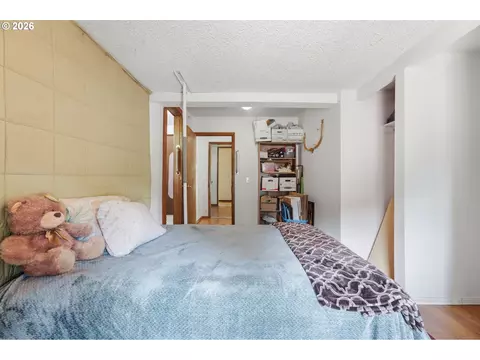 Bedroom - 2281 Blackburn St, Eugene, OR 97405 photo 1 of 6