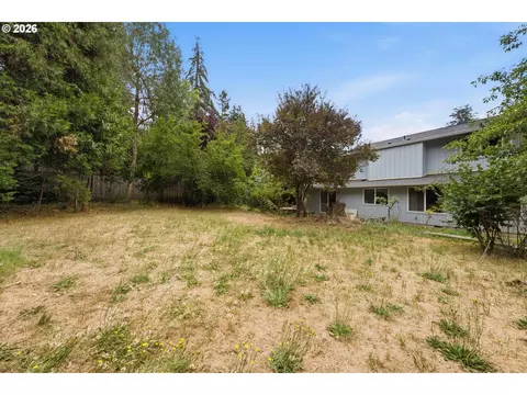 Exterior - 2281 Blackburn St, Eugene, OR 97405 photo 10 of 11