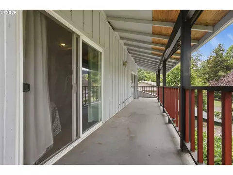 Exterior - 2281 Blackburn St, Eugene, OR 97405 photo 3 of 11