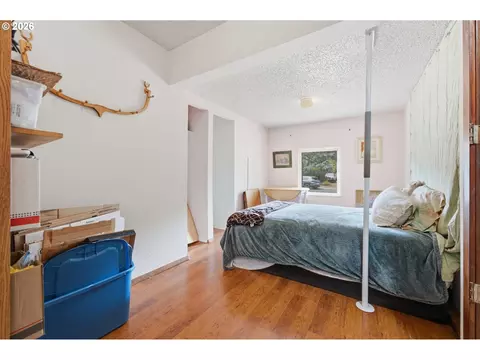 Bedroom - 2281 Blackburn St, Eugene, OR 97405 photo 2 of 6