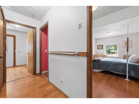 Entry Way - 2281 Blackburn St, Eugene, OR 97405 photo 3 of 6