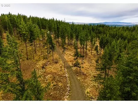 16 Indian Hill Trl, Goldendale, WA 98620