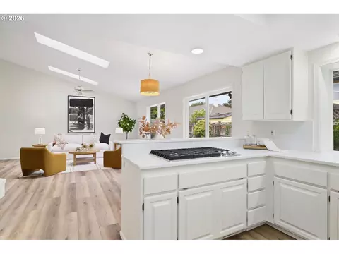 Kitchen - 3115 Metolius Dr, Eugene, OR 97408 photo 5 of 5