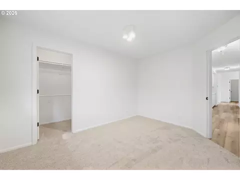 Bedroom - 3115 Metolius Dr, Eugene, OR 97408 photo 5 of 7