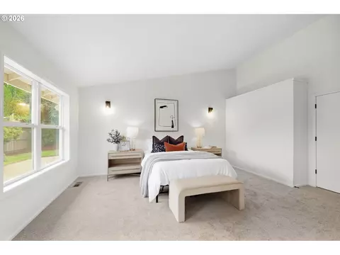 Bedroom - 3115 Metolius Dr, Eugene, OR 97408 photo 1 of 7