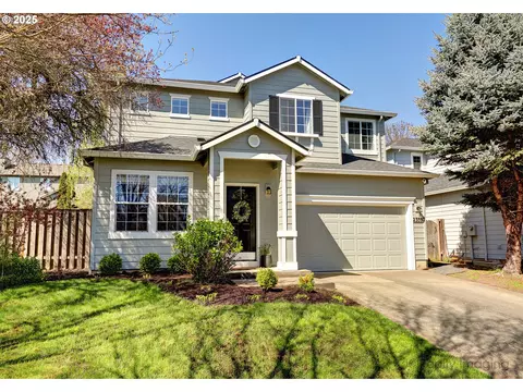 23597 SW Pinehurst Dr, Sherwood, OR 97140