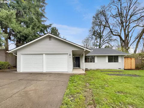 190 SE 32nd Ave, Hillsboro, OR 97123