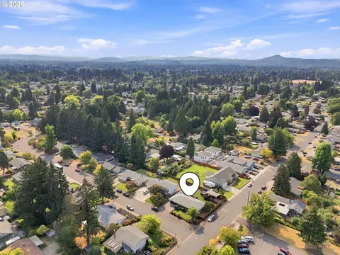 View/Area - 992 Travis Ave, Eugene, OR 97404 photo 6 of 7