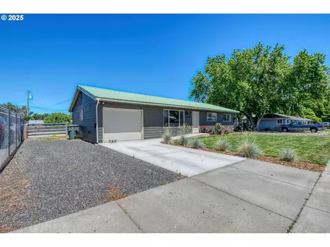 4303 SW Sheridan Ave, Pendleton, OR 97801