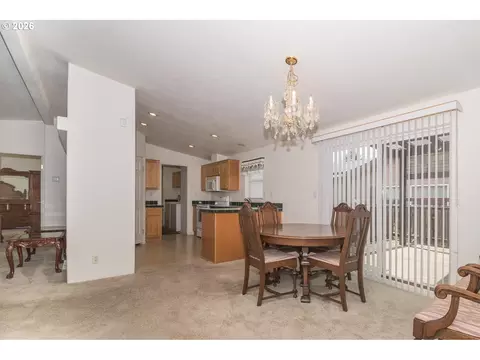 Dining - 119 SE 216th Ave, Gresham, OR 97030 photo 1 of 4