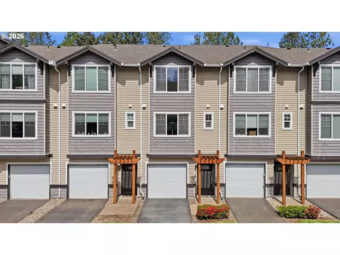 10525 NE Cedar Falls Loop, Hillsboro, OR 97006