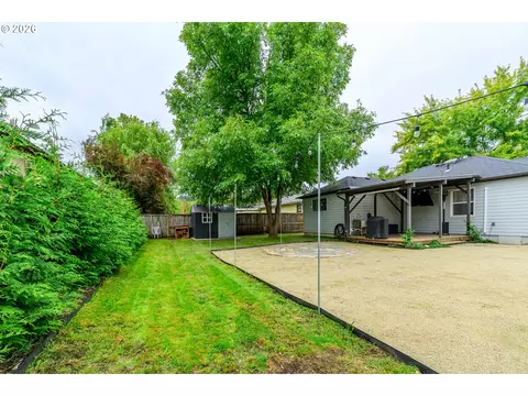Exterior - 1835 City View St, Eugene, OR 97405 photo 3 of 5